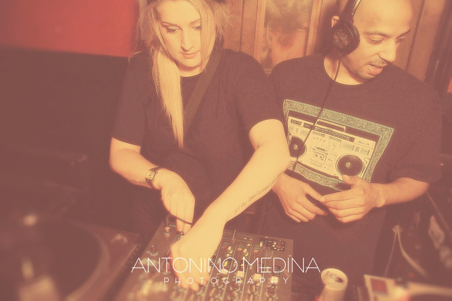 Samedis PLEASE ME - ONE YEAR ANNIVERSARY